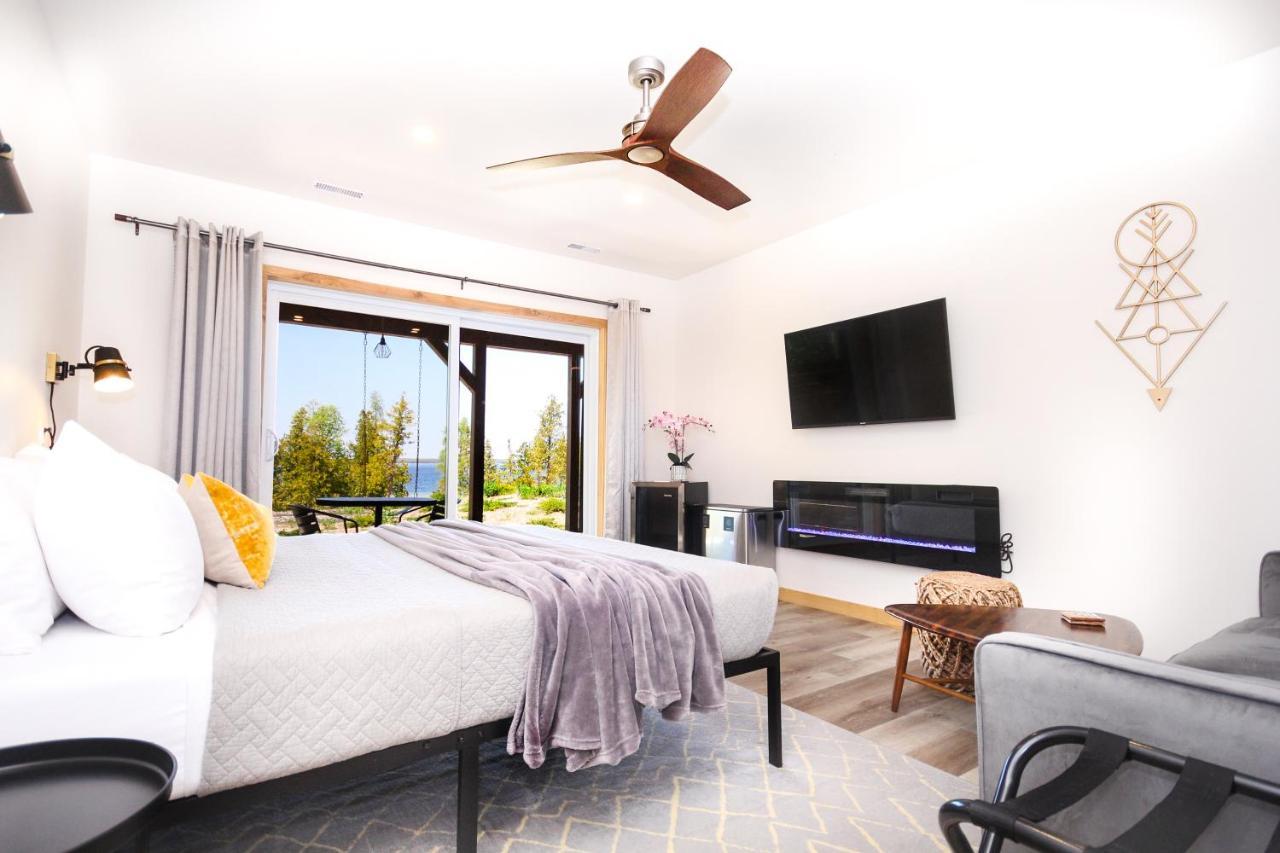 Stone Cove Waterfront Adults Only Bed & Breakfast *